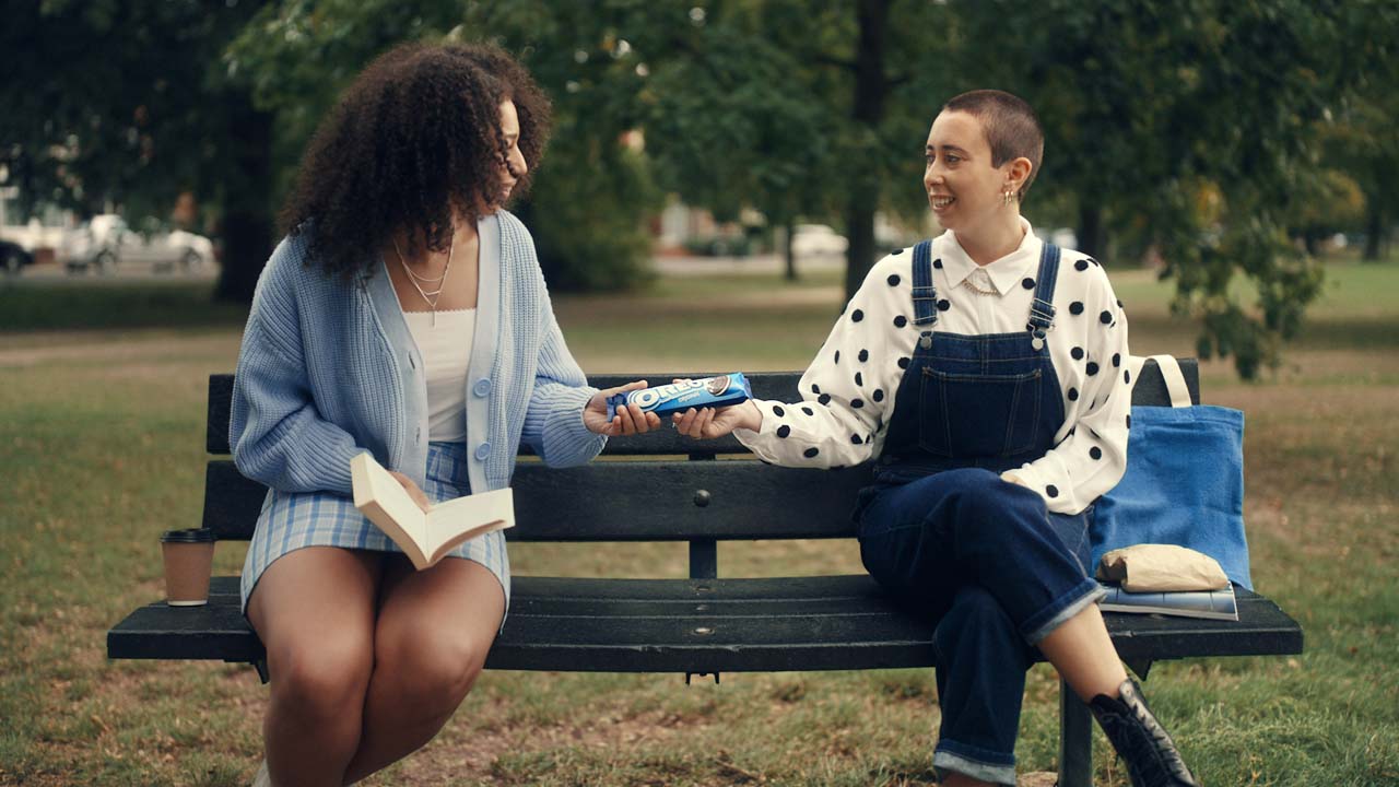 243617_DTS_OREO_TPN_SHOWREEL_019.00_00_39_17.Still007